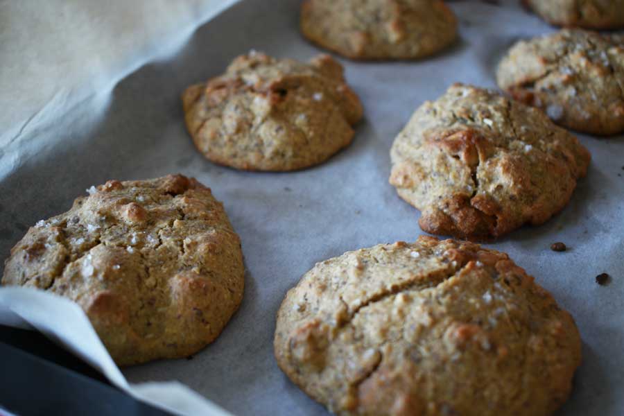 veganski piškoti z belo čokolado